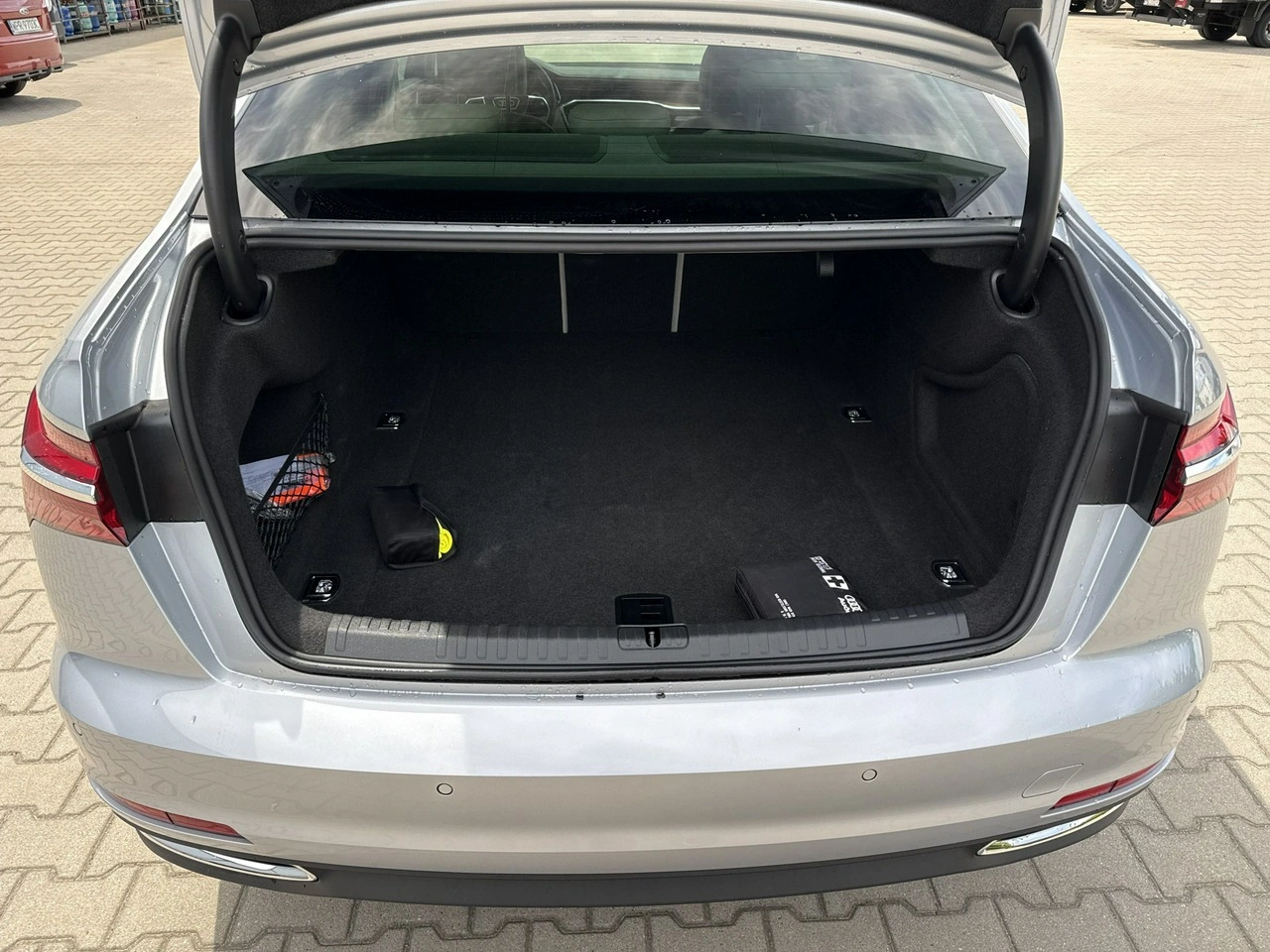 Audi A6 - Zdjęcie 16