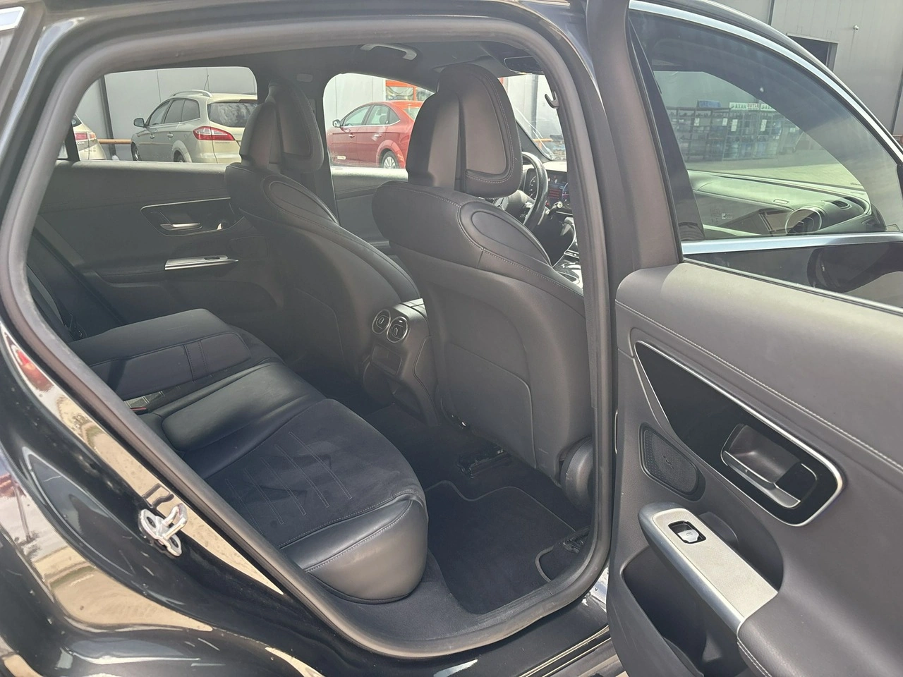 Mercedes GLC 220 - Zdjęcie 17