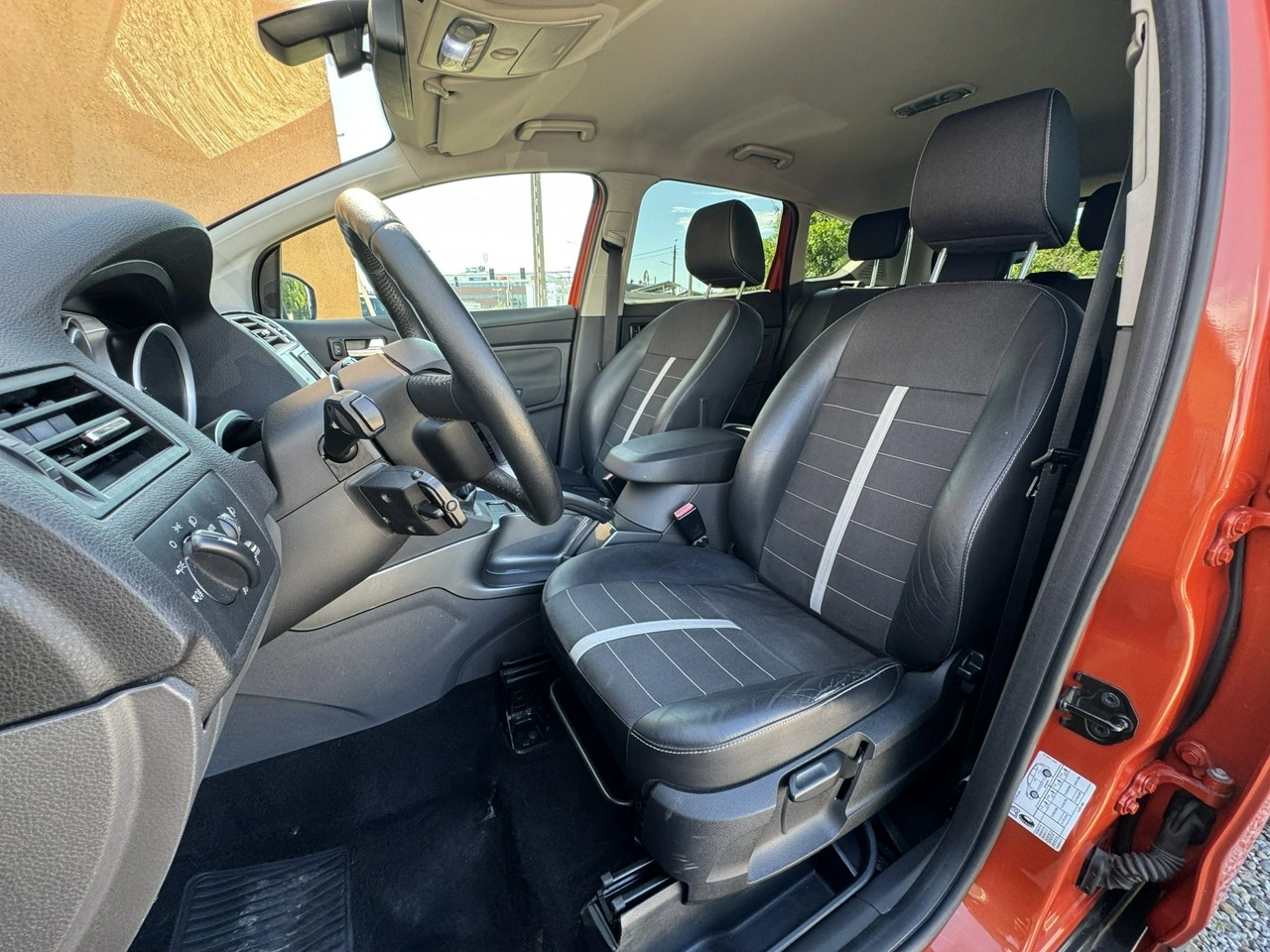 Ford Kuga - Zdjęcie 15