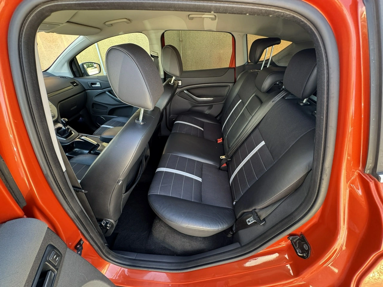 Ford Kuga - Zdjęcie 17