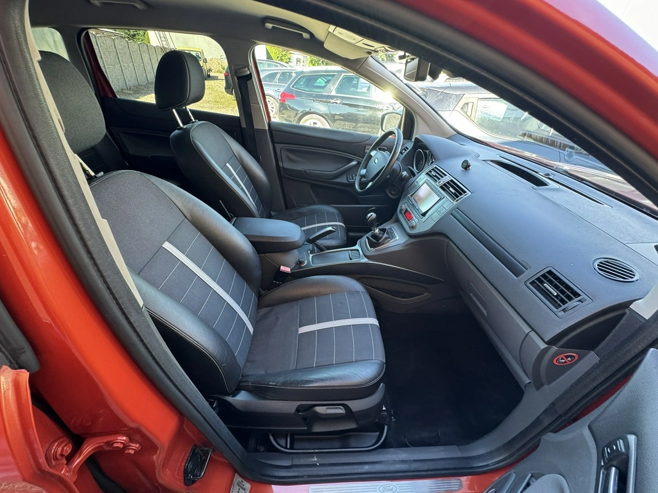 Ford Kuga - Zdjęcie 19