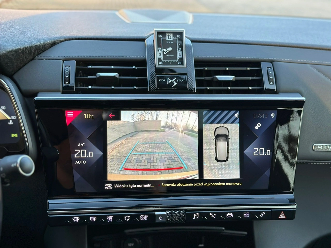 DS Automobiles DS 7 Crossback - Zdjęcie 28