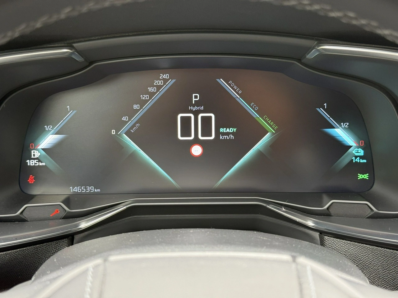 DS Automobiles DS 7 Crossback - Zdjęcie 27