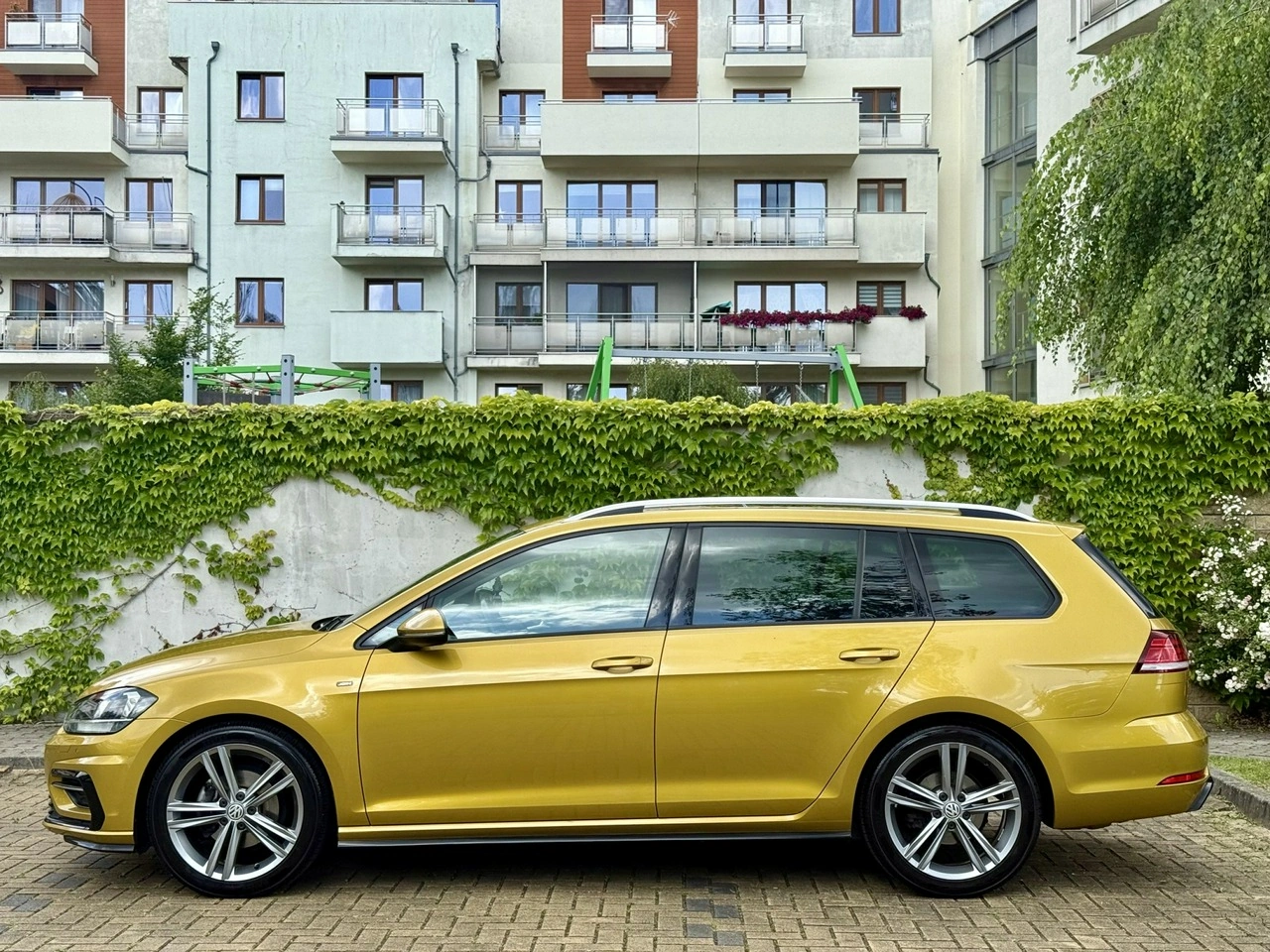 Volkswagen Golf Variant - Zdjęcie 13