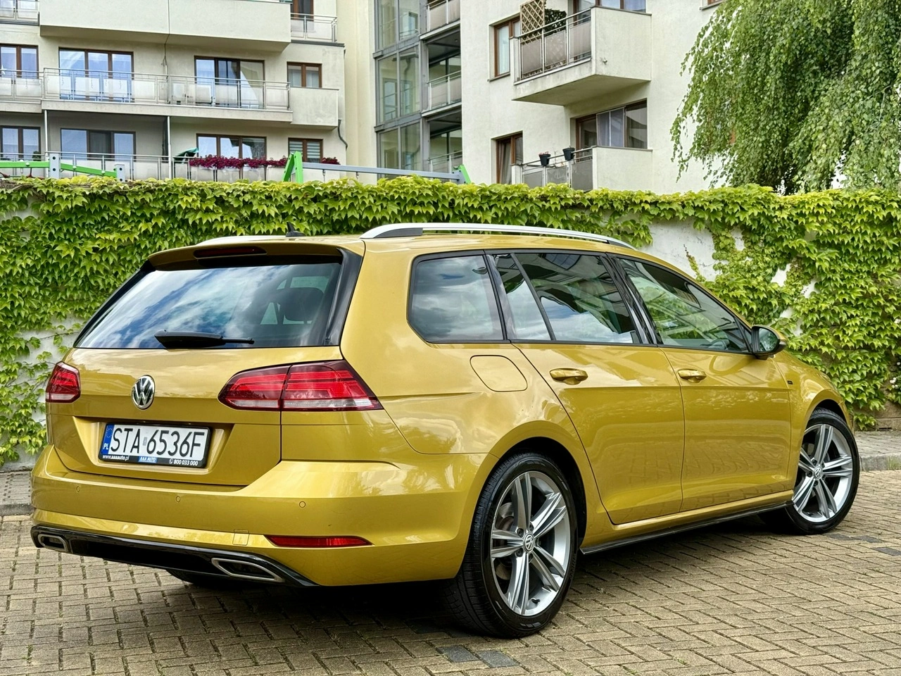 Volkswagen Golf Variant - Zdjęcie 2