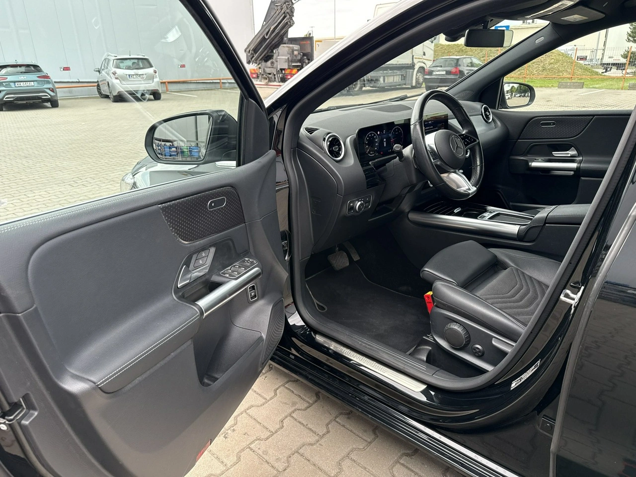 Mercedes B 220 - Zdjęcie 9