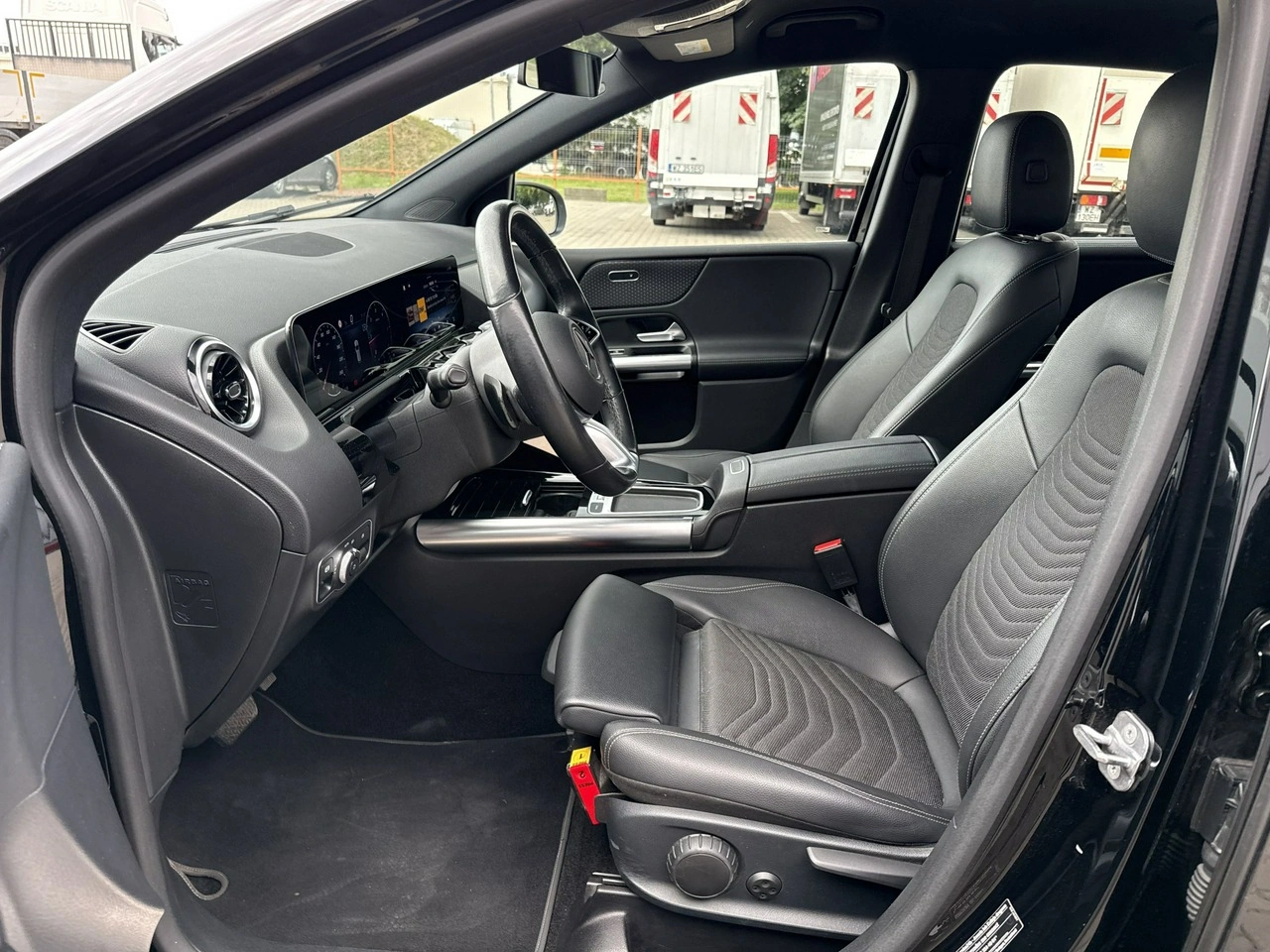 Mercedes B 220 - Zdjęcie 10