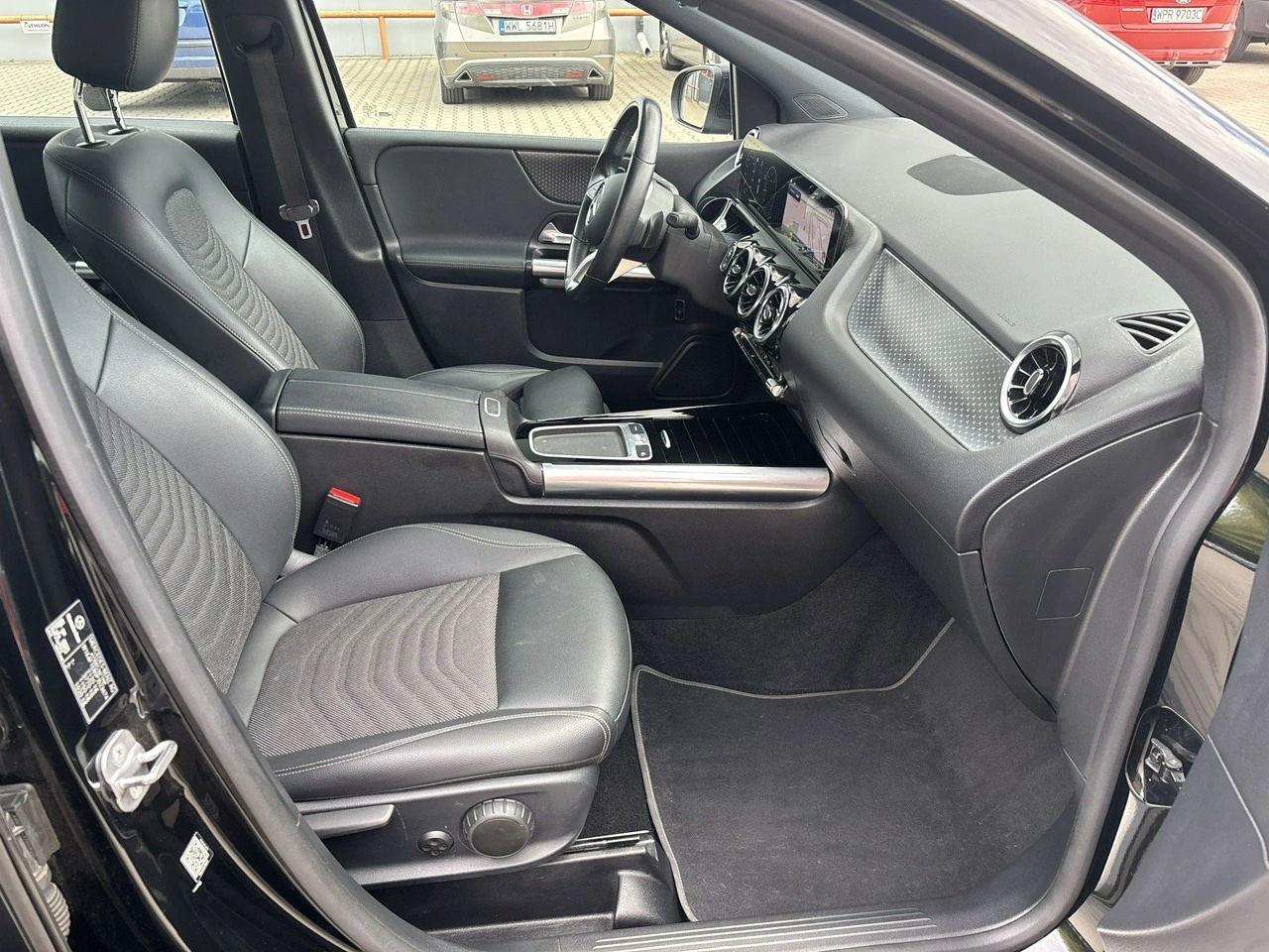 Mercedes B 220 - Zdjęcie 14