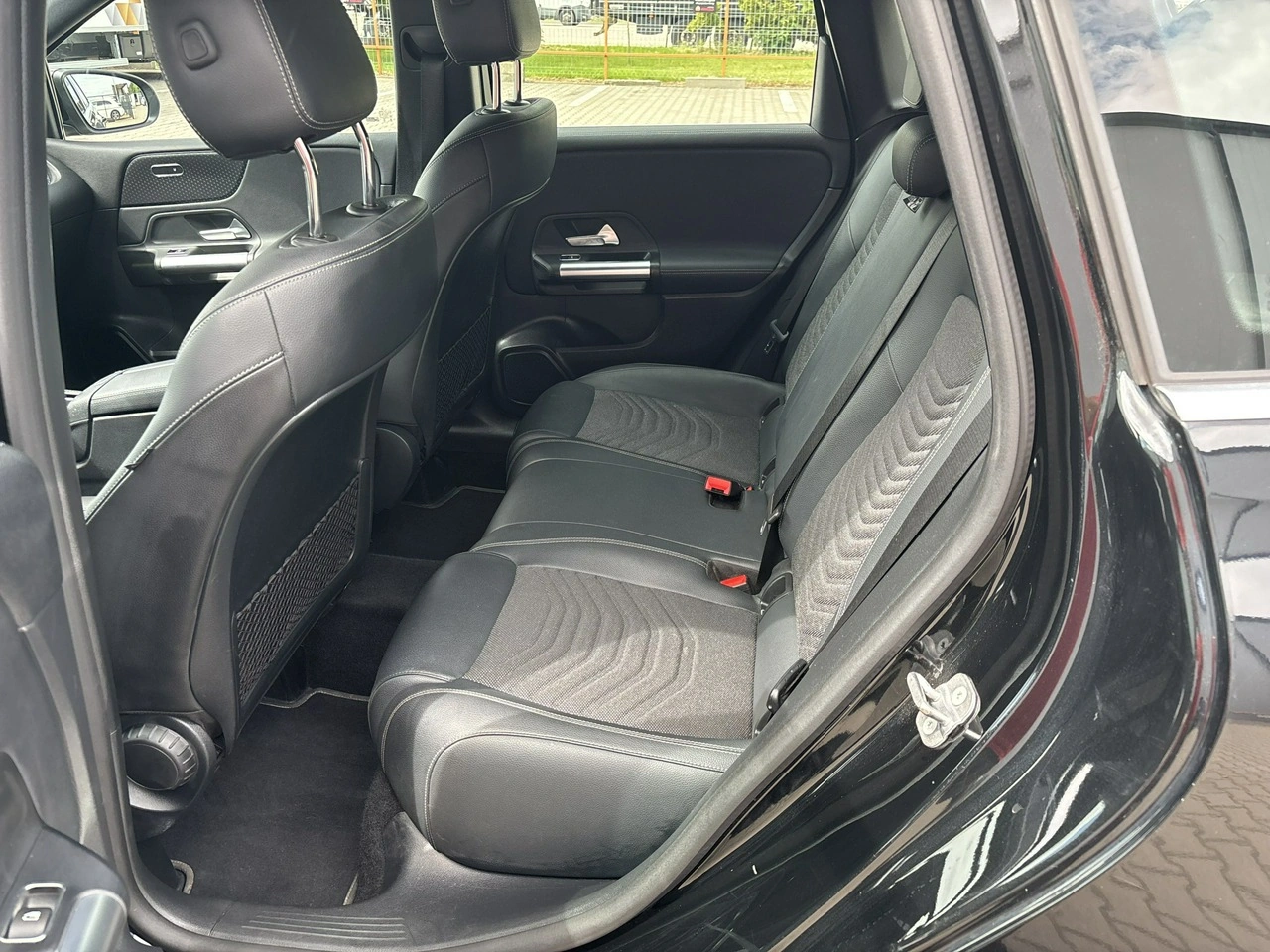 Mercedes B 220 - Zdjęcie 18