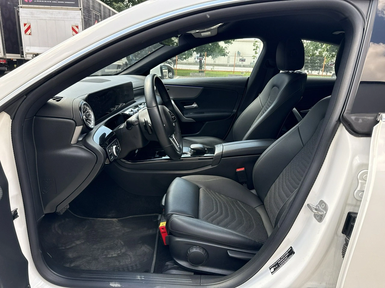 Mercedes CLA 200 - Zdjęcie 10