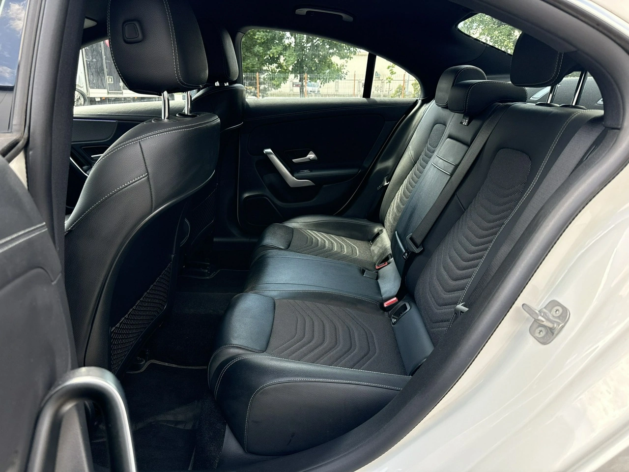 Mercedes CLA 200 - Zdjęcie 14