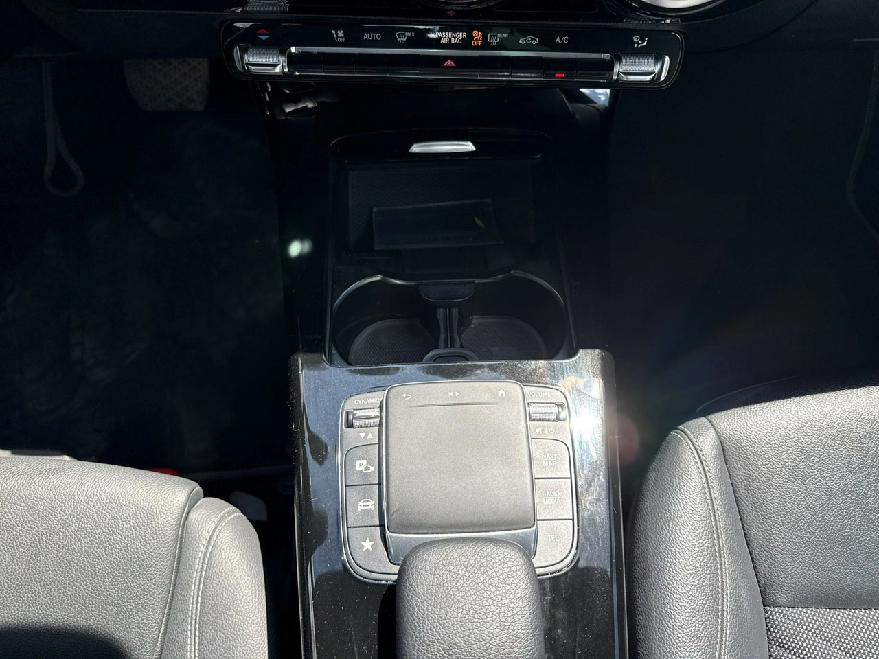 Mercedes CLA 200 - Zdjęcie 22