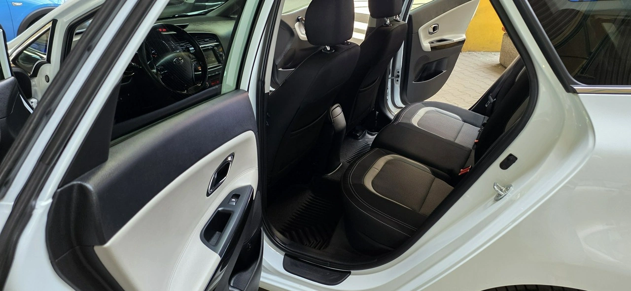 Kia Ceed - Zdjęcie 11