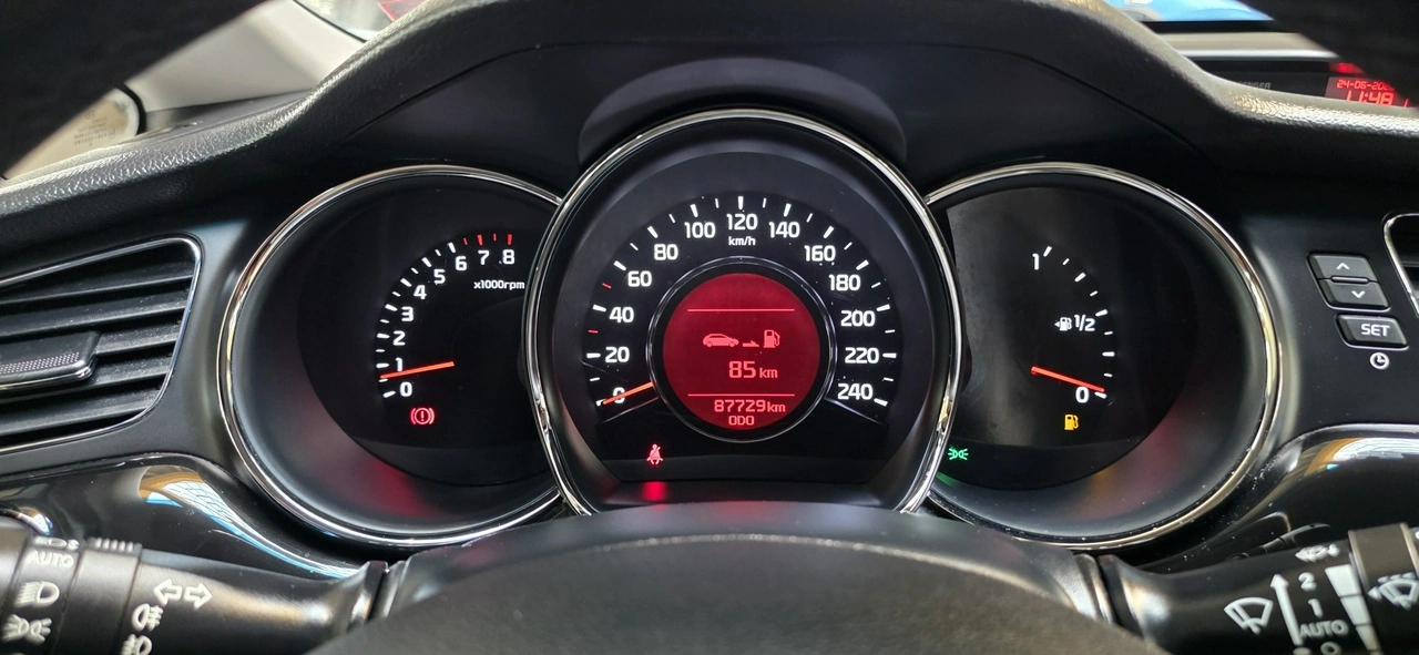 Kia Ceed - Zdjęcie 18