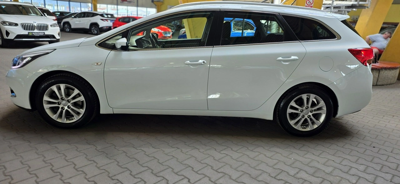 Kia Ceed - Zdjęcie 5
