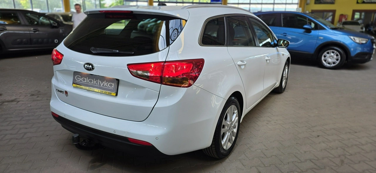 Kia Ceed - Zdjęcie 8