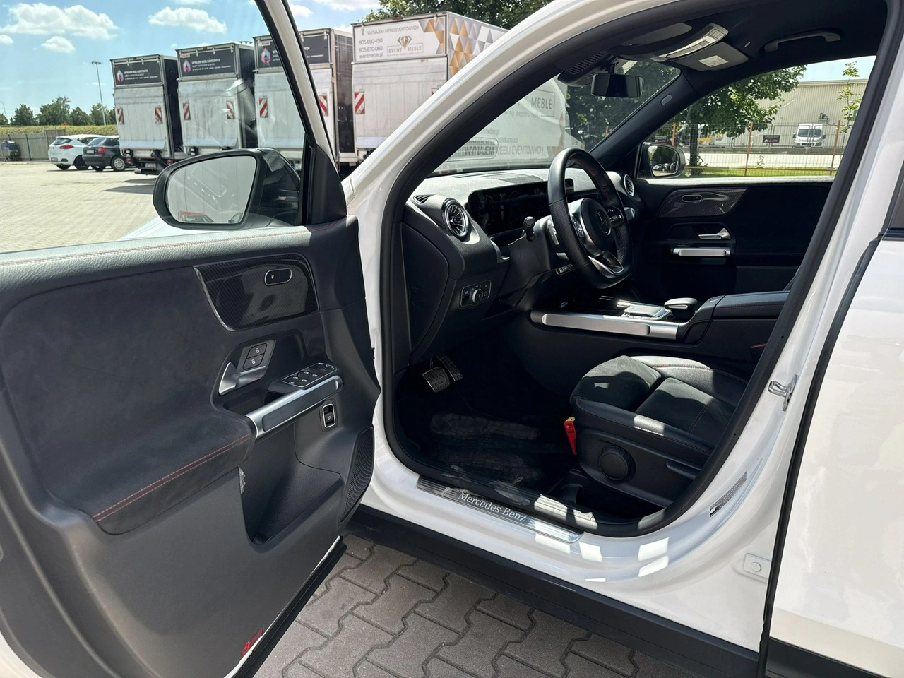 Mercedes GLB - Zdjęcie 9