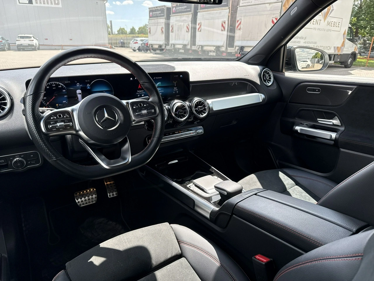 Mercedes GLB - Zdjęcie 12