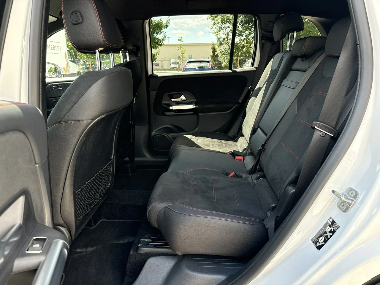 Mercedes GLB - Zdjęcie 14