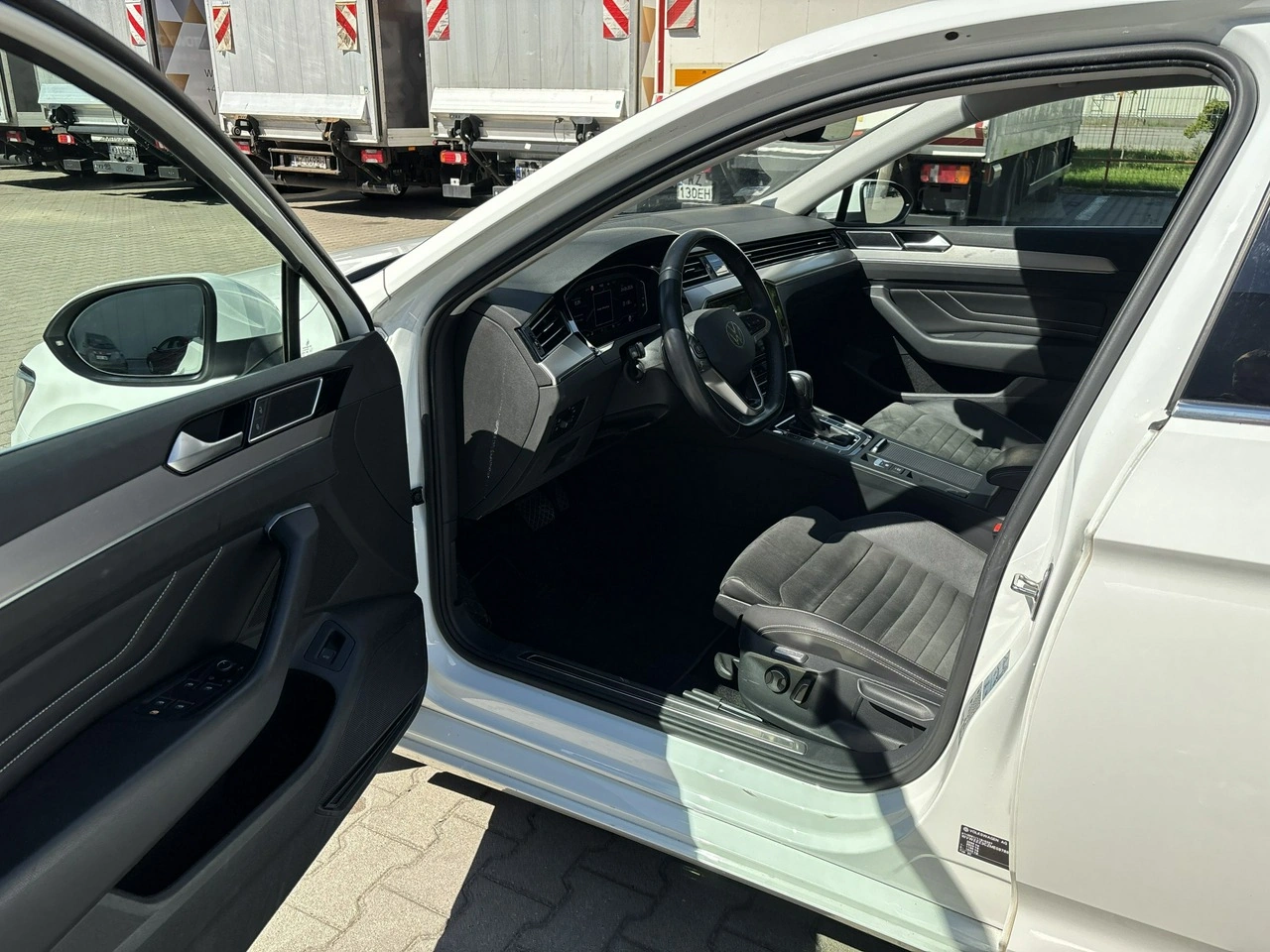 Volkswagen Passat - Zdjęcie 10