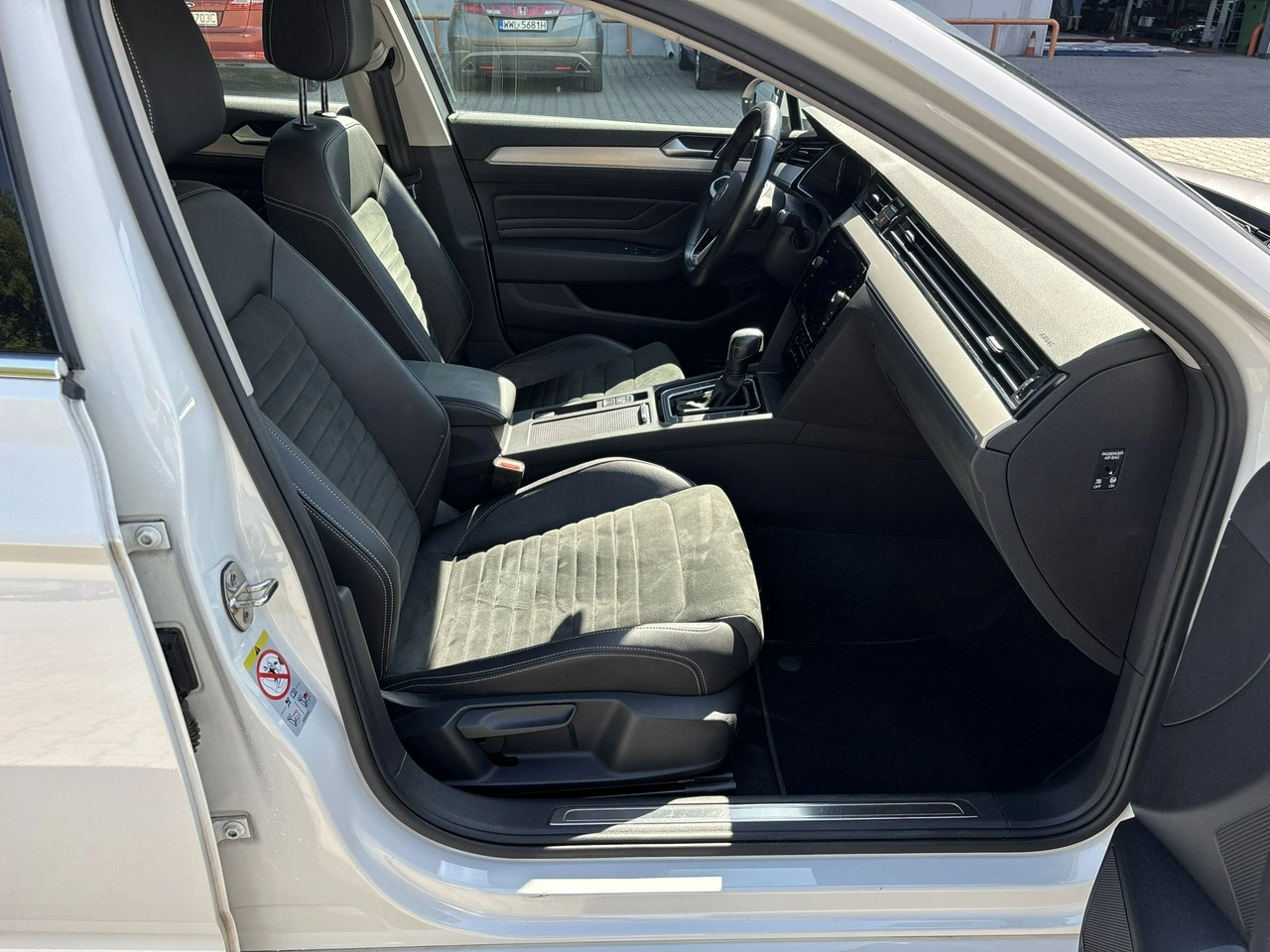Volkswagen Passat - Zdjęcie 14