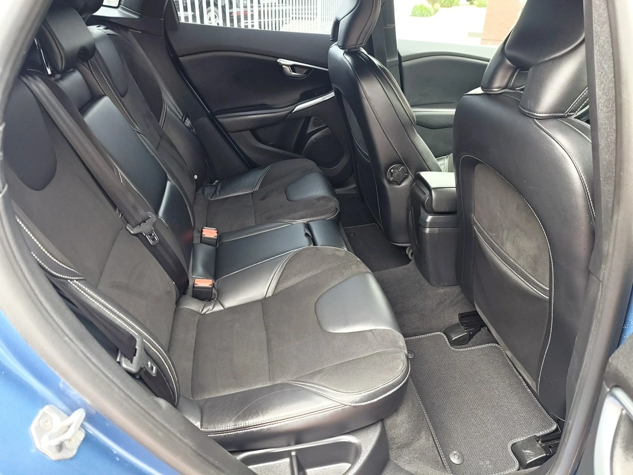 Volvo V40 - Zdjęcie 10