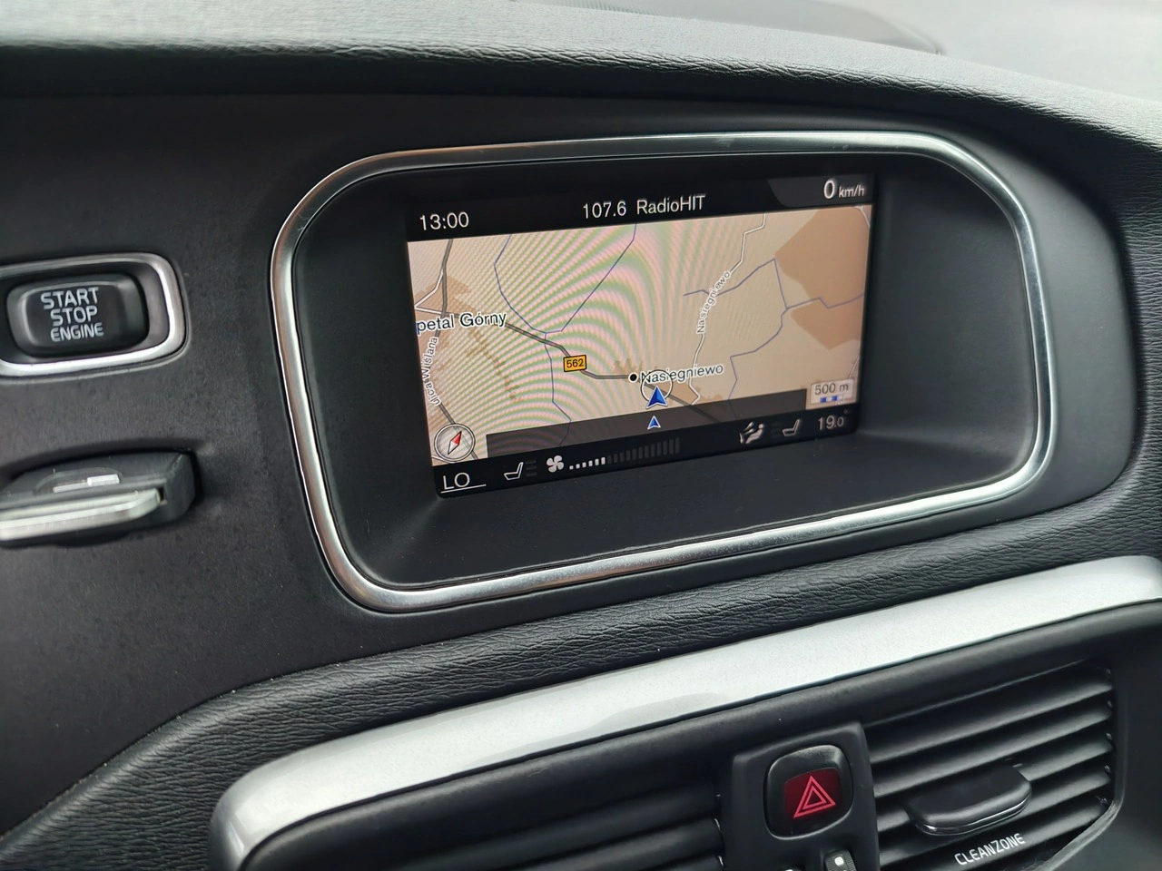 Volvo V40 - Zdjęcie 20