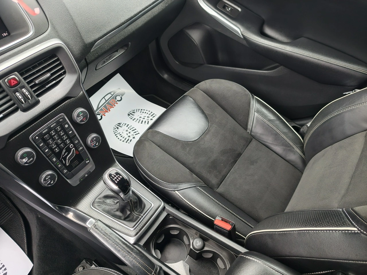 Volvo V40 - Zdjęcie 26