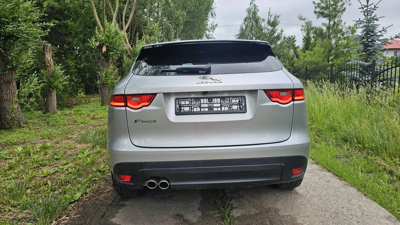 Jaguar F-Pace - Zdjęcie 9