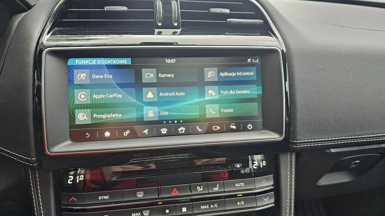 Jaguar F-Pace - Zdjęcie 17
