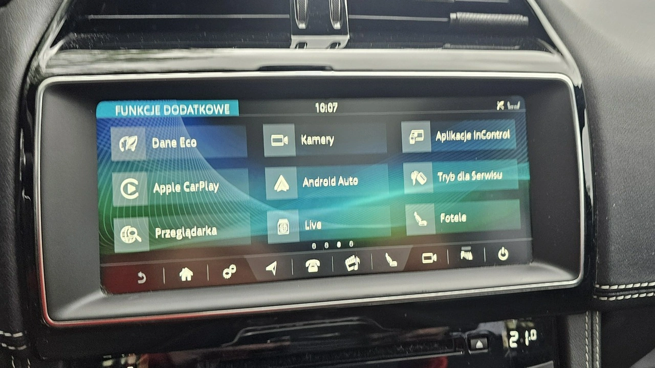 Jaguar F-Pace - Zdjęcie 18