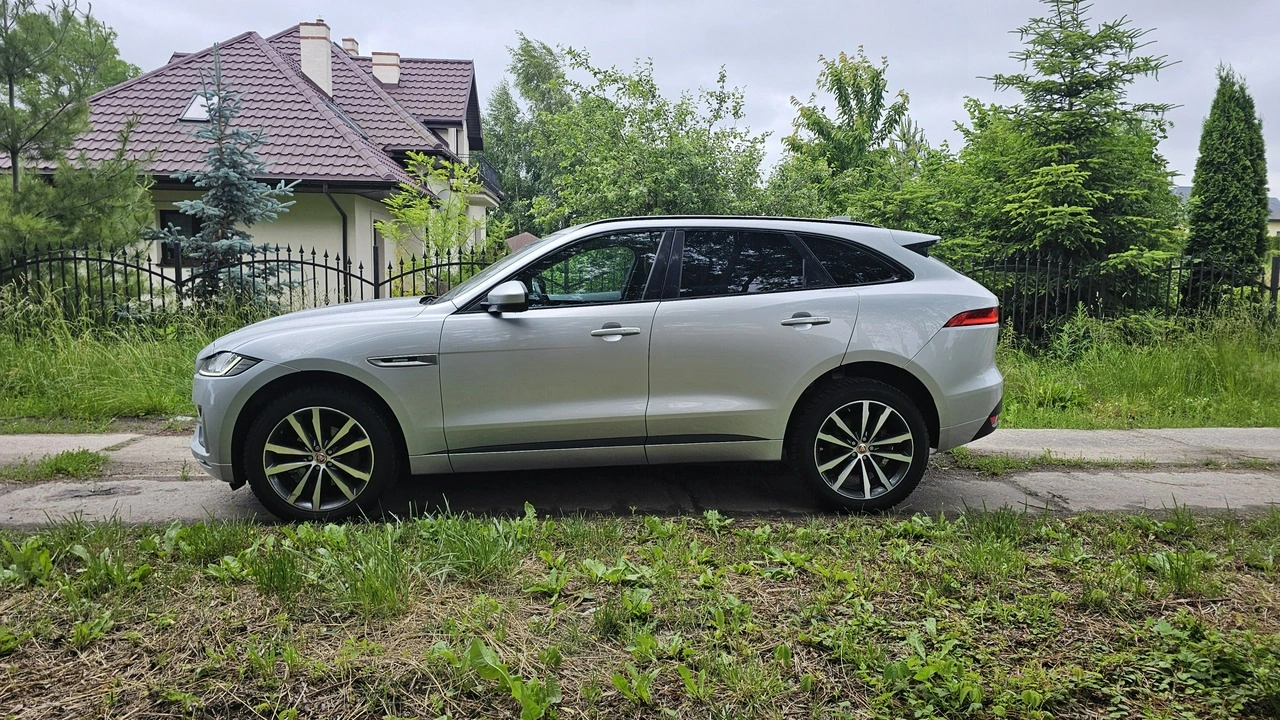 Jaguar F-Pace - Zdjęcie 1