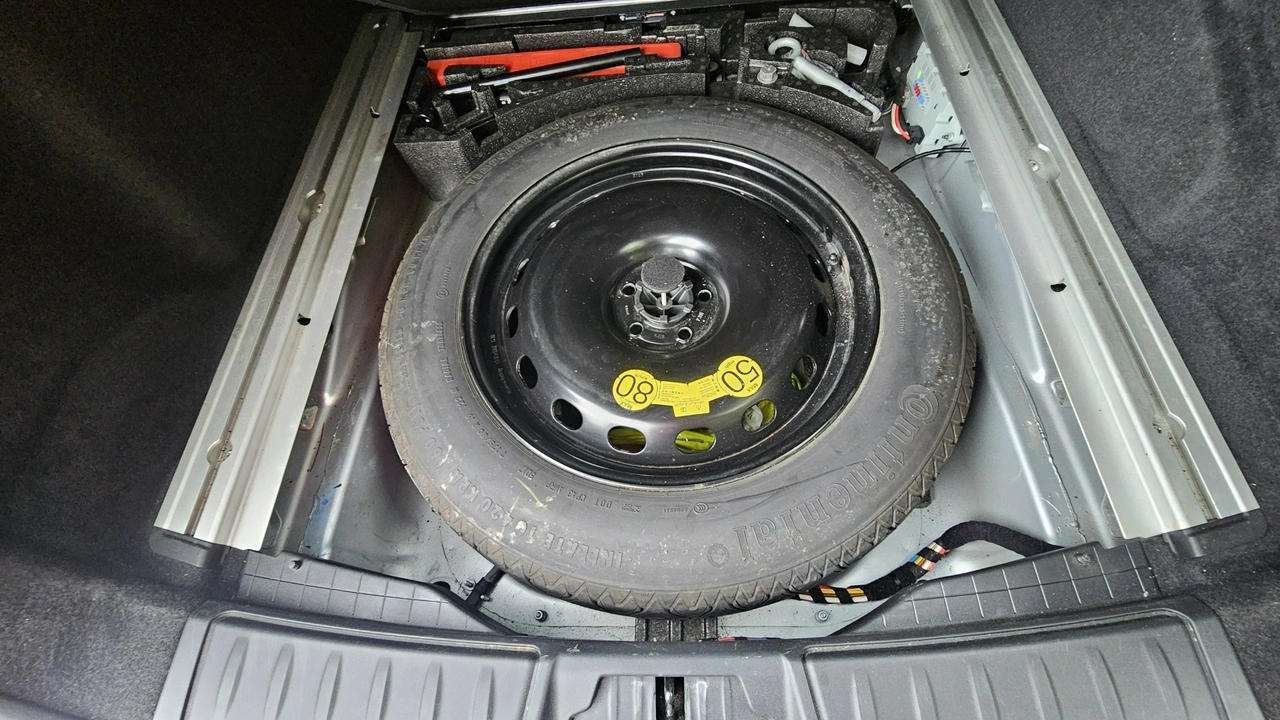 Jaguar F-Pace - Zdjęcie 23