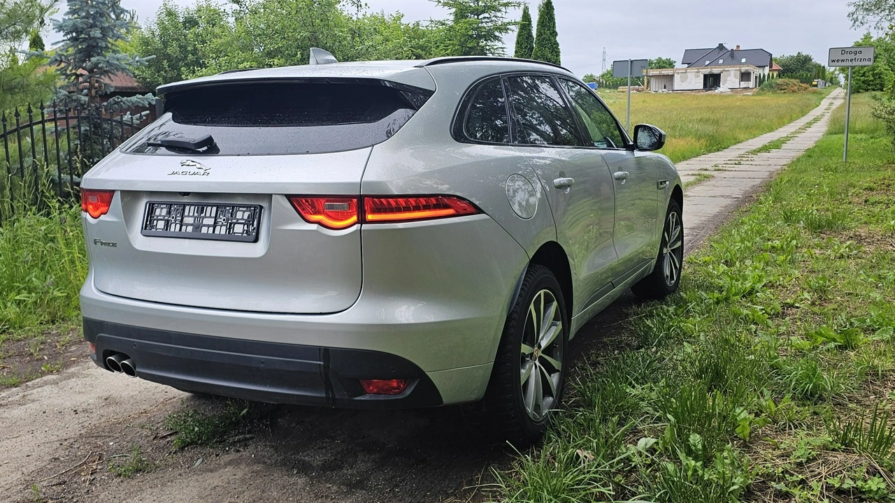 Jaguar F-Pace - Zdjęcie 2