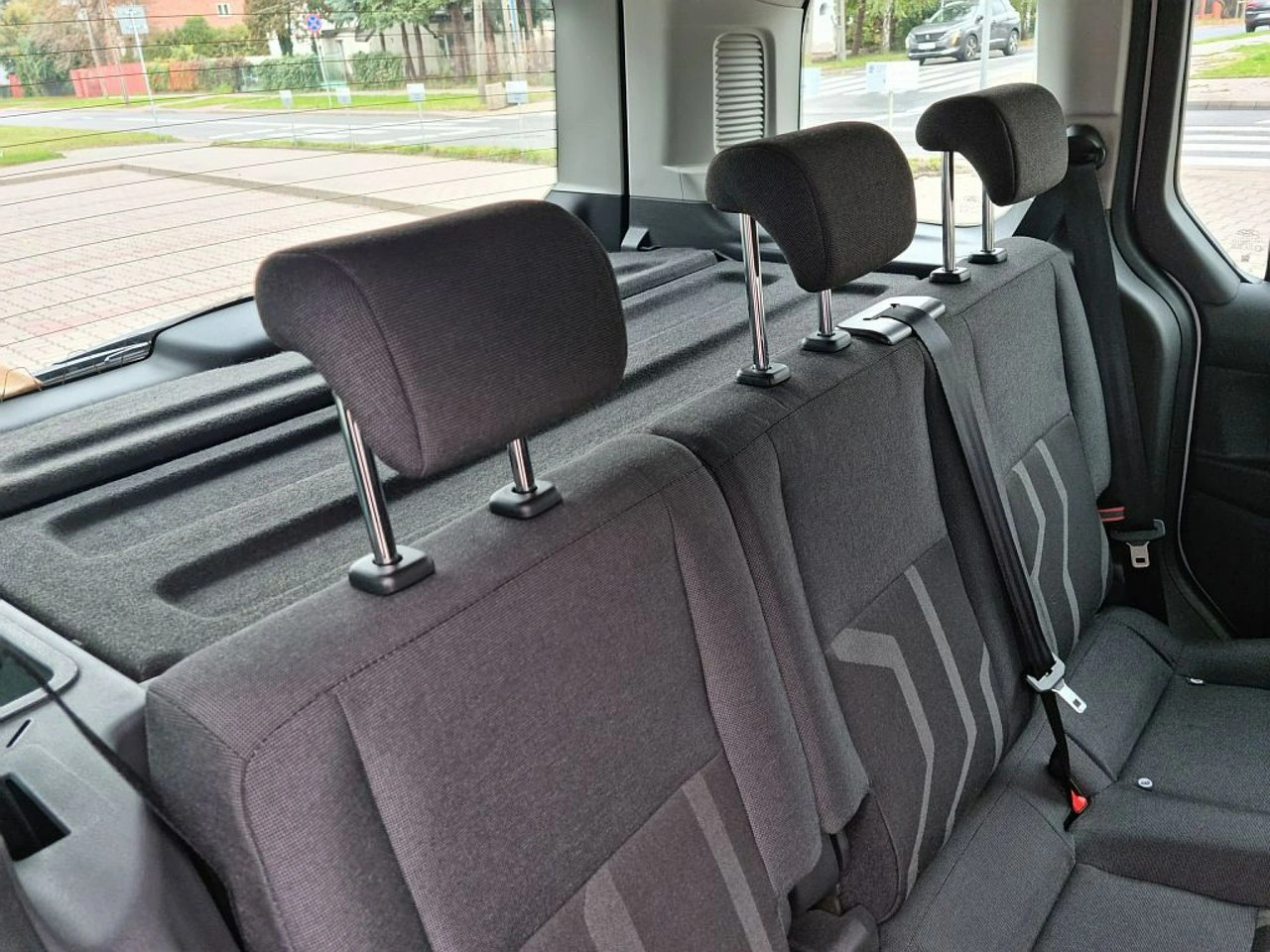 Ford Tourneo Connect - Zdjęcie 22