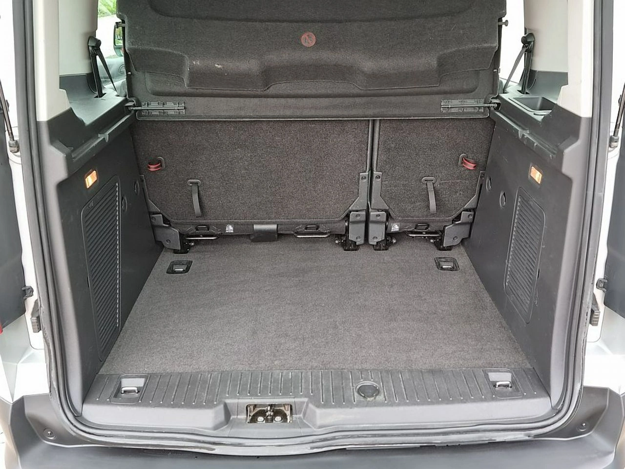 Ford Tourneo Connect - Zdjęcie 24