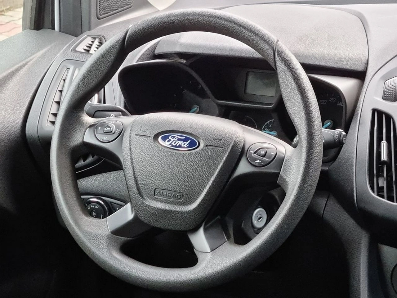 Ford Tourneo Connect - Zdjęcie 16