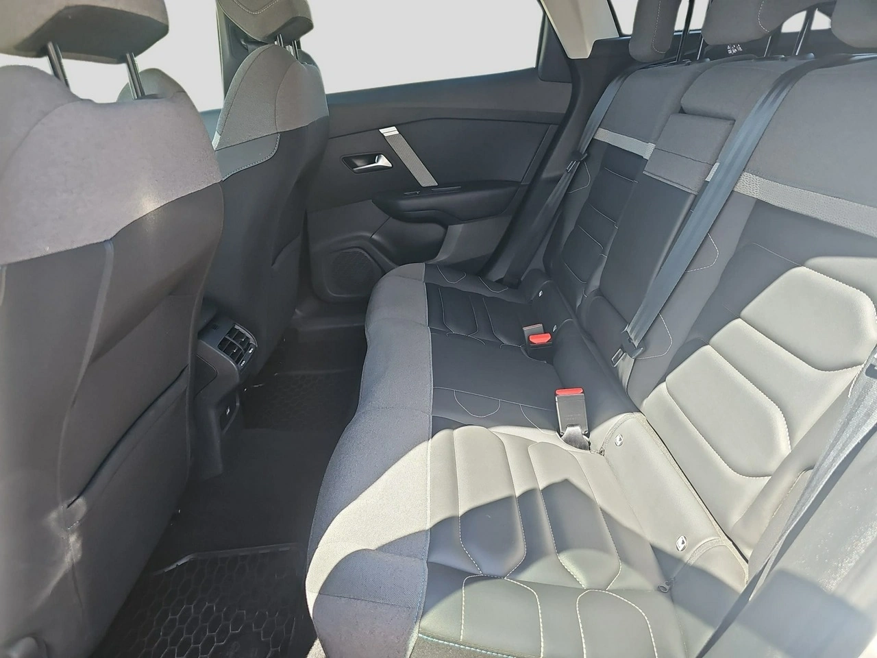 Citroën C4 - Zdjęcie 18