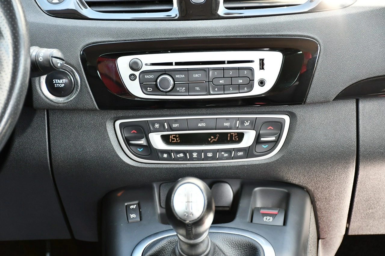 Renault Grand Scenic - Zdjęcie 25