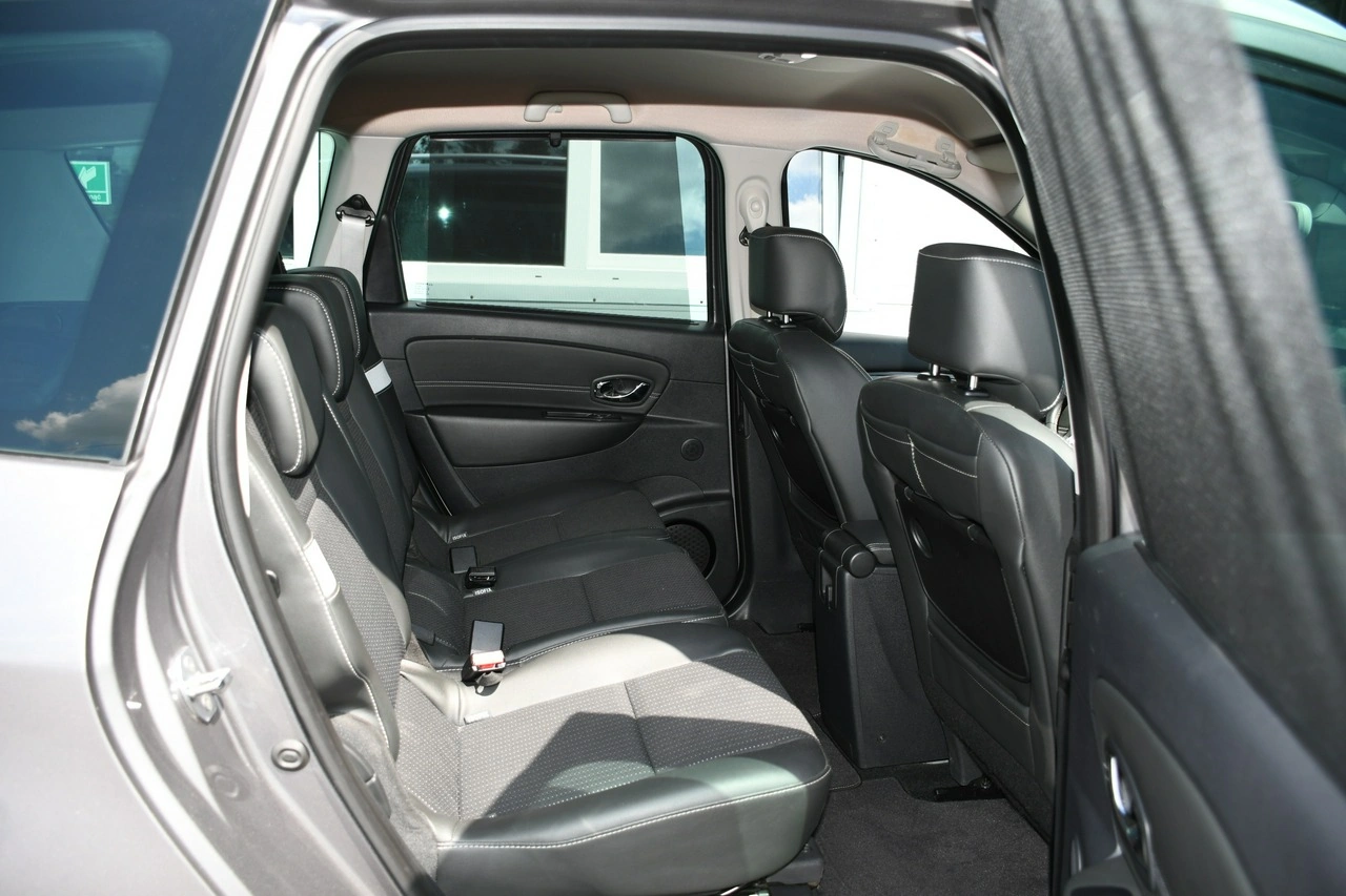 Renault Grand Scenic - Zdjęcie 30