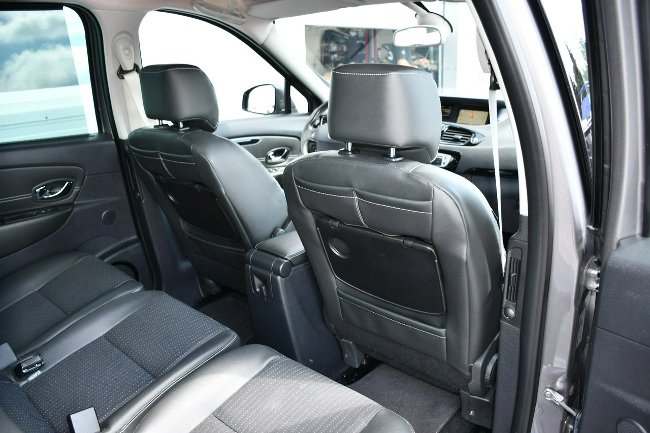 Renault Grand Scenic - Zdjęcie 31