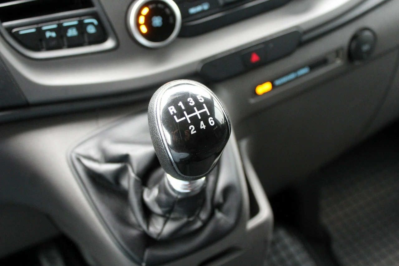 Ford Transit Custom - Zdjęcie 19