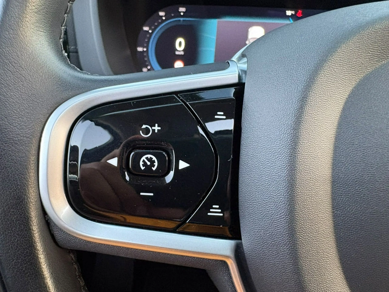 Volvo XC 60 - Zdjęcie 14