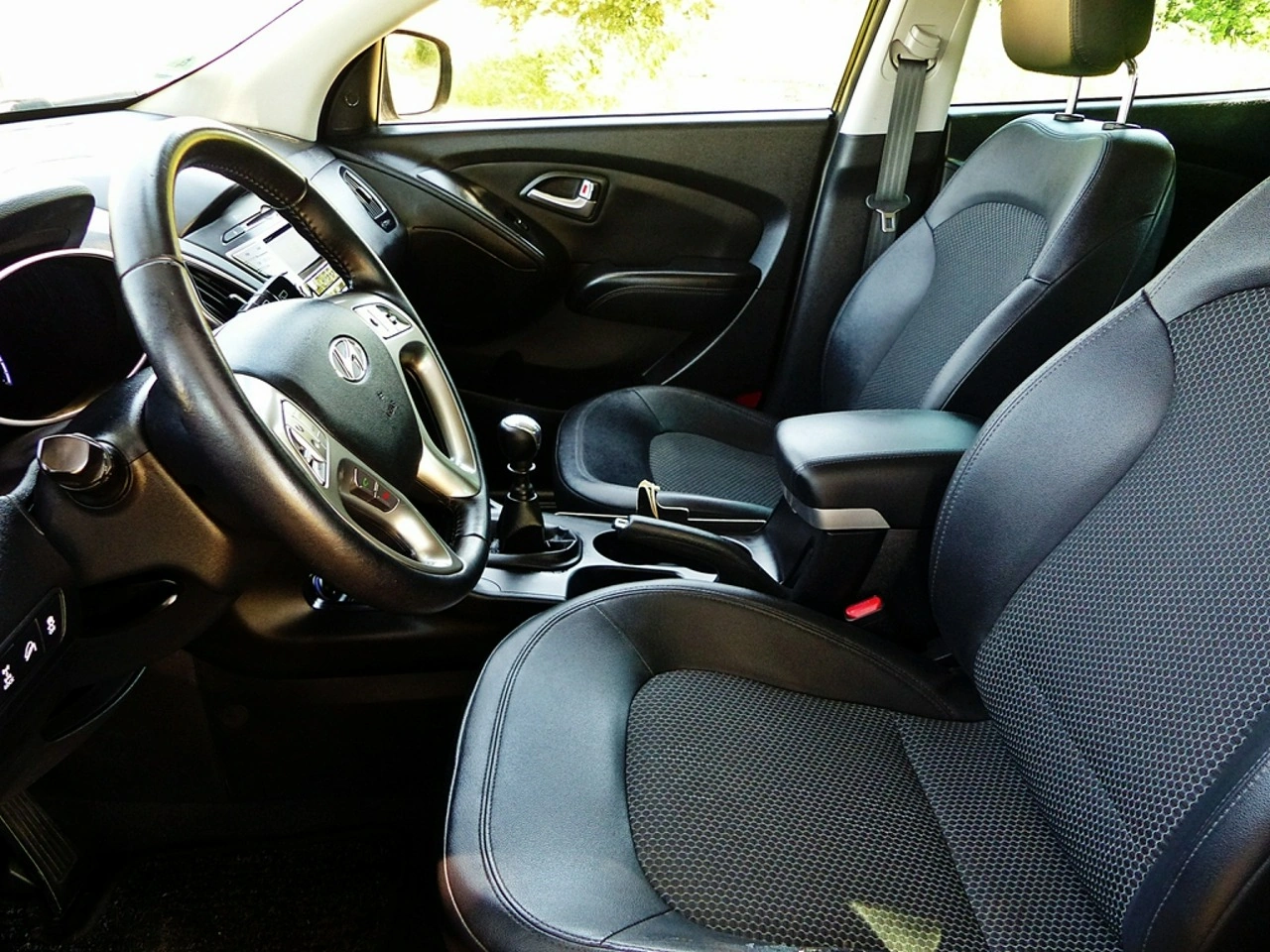 Hyundai ix35 - Zdjęcie 17