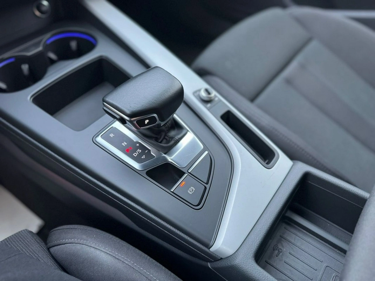Audi A4 - Zdjęcie 29