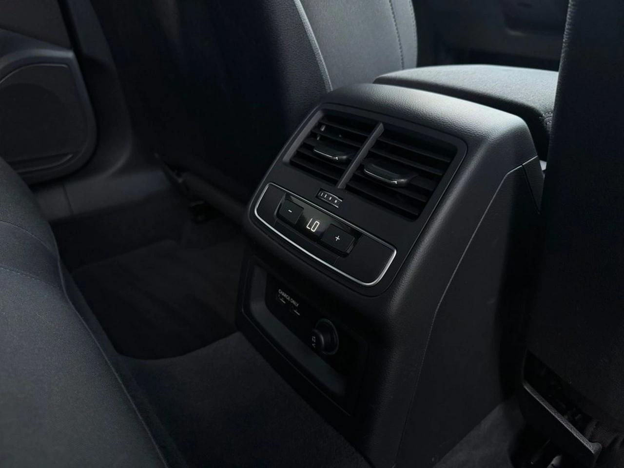 Audi A4 - Zdjęcie 34