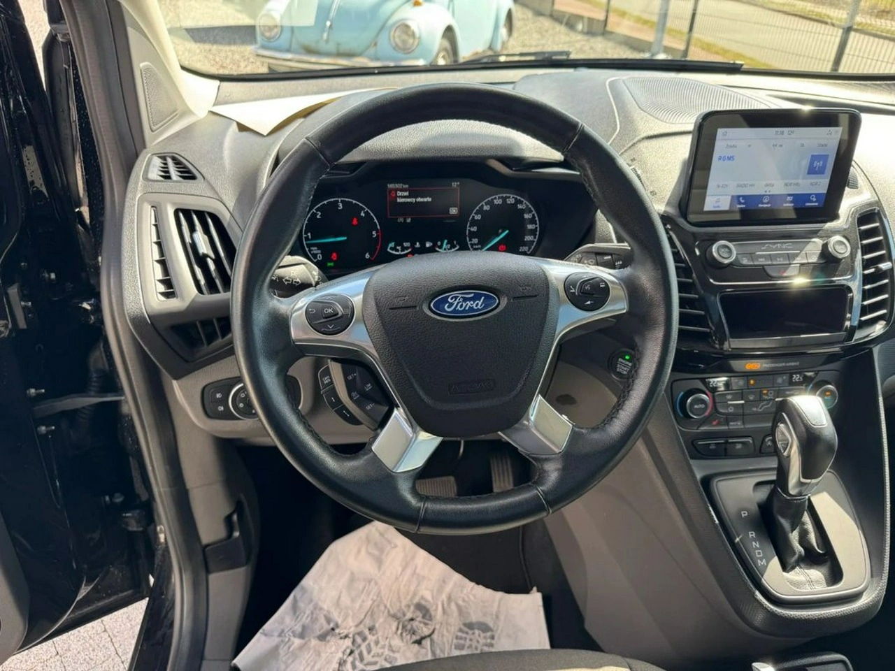 Ford Grand Tourneo Connect - Zdjęcie 9