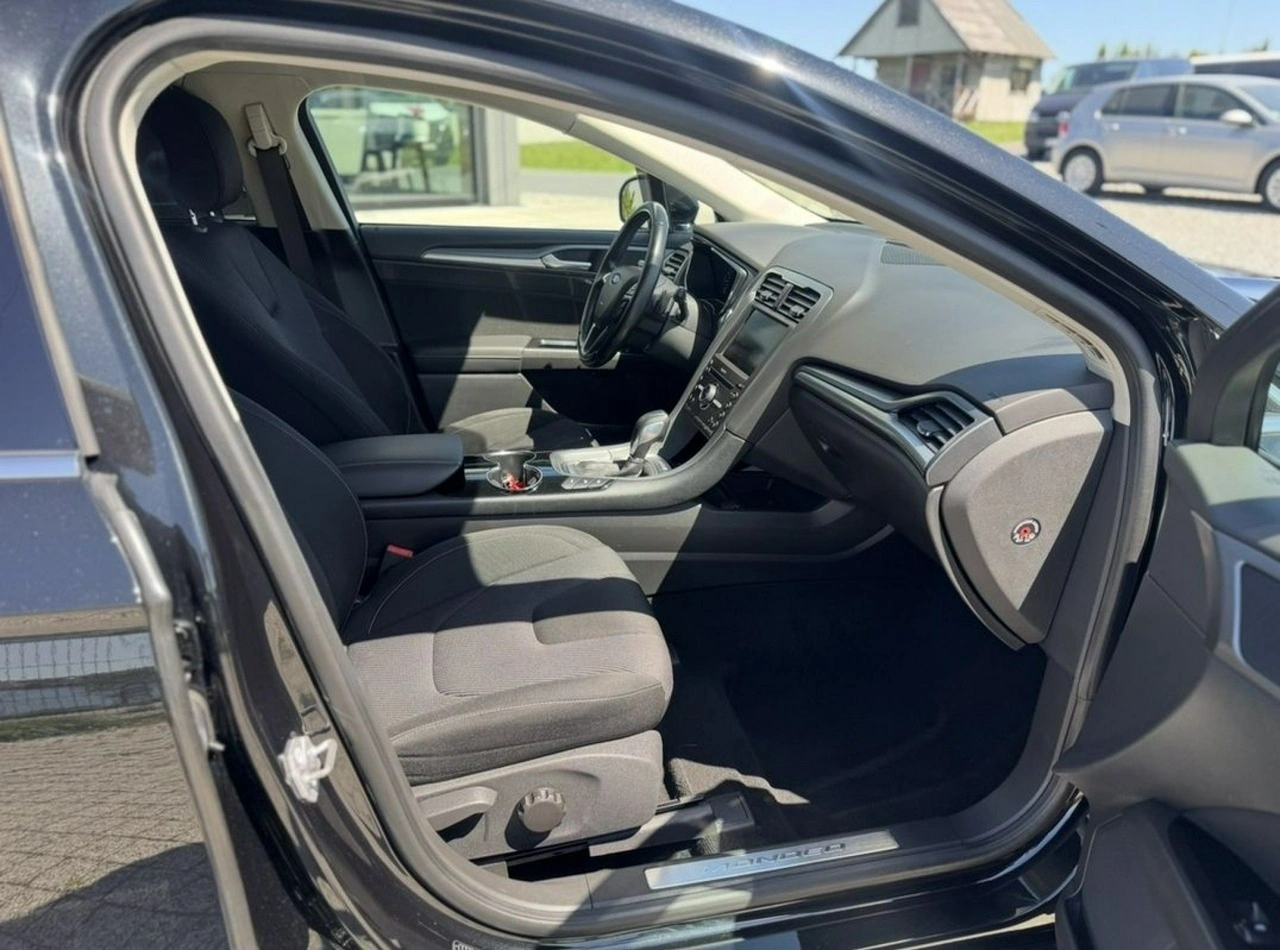Ford Mondeo - Zdjęcie 13