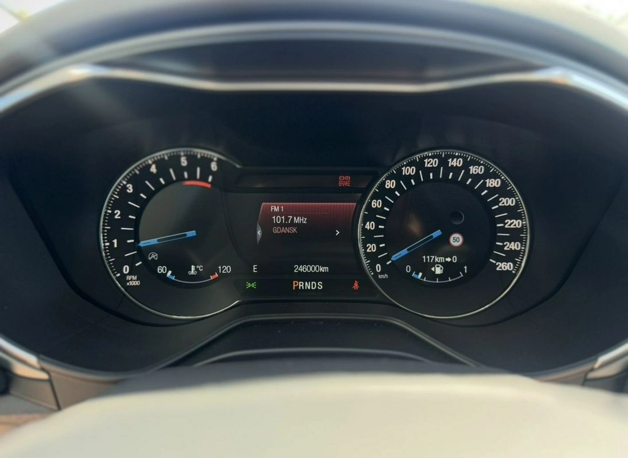 Ford Mondeo - Zdjęcie 18