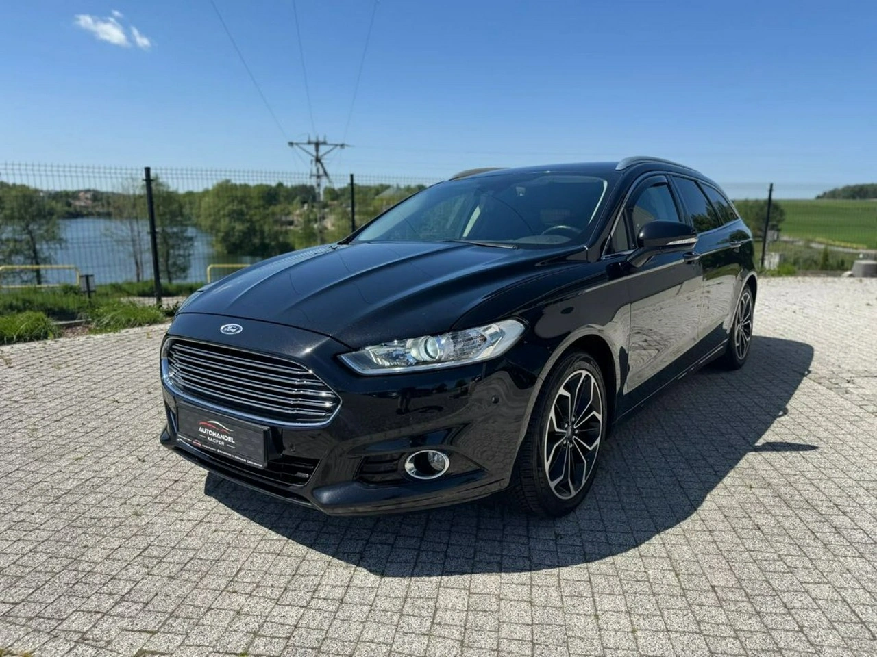 Ford Mondeo - Główne zdjęcie